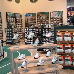 DICK'S Sporting Goods