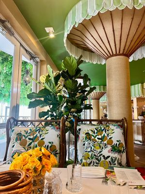 Swifty's at the Colony Palm Beach by null