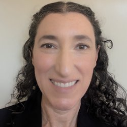 Myrrhia Mealey - Hi! I'm Myrrhia