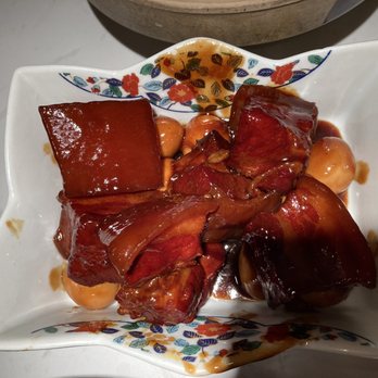 Cheli - Braised Pork Belly - Shanghainese Near Me - New York, New York