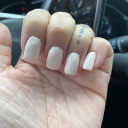 Bella Nails & Spa - A hot mess.
