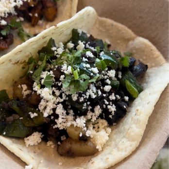 Antique Taco - Vegan taco with very well-spiced potatoes and sautéed peppers - Bars Near Me - Chicago, Illinois