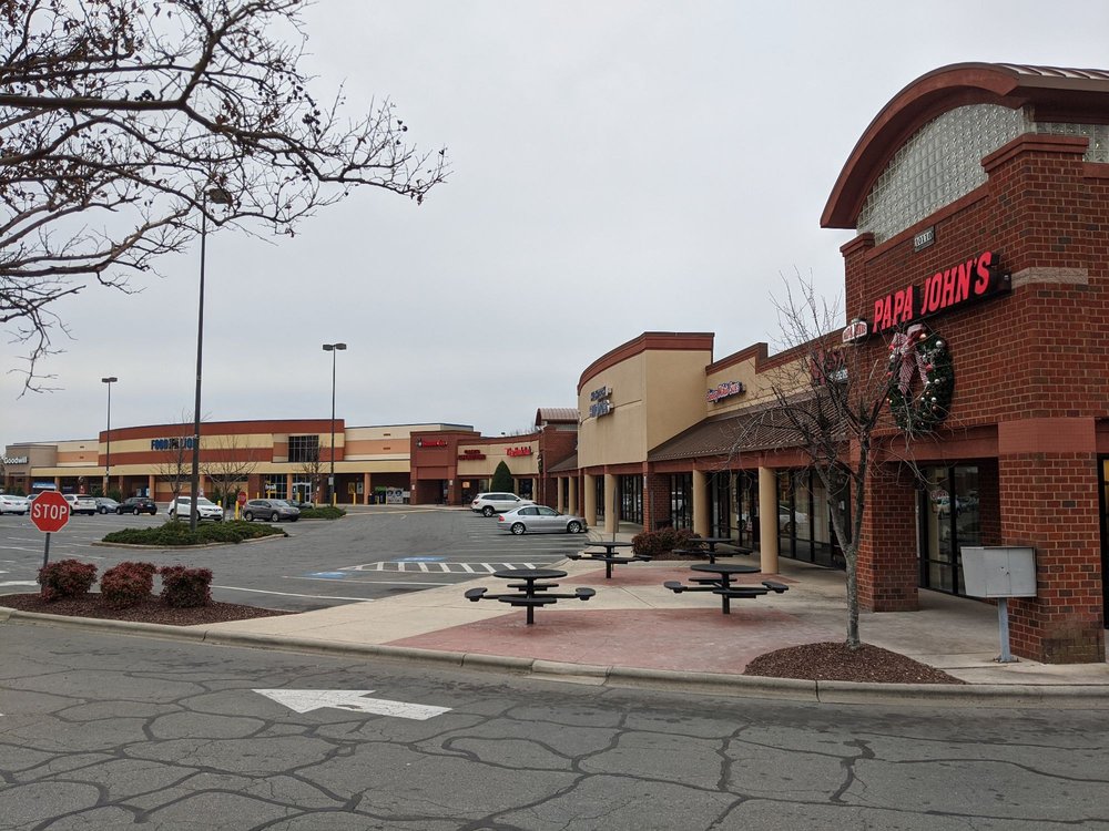 JOHNSTON ROAD PLAZA Updated September 2024 10110 Johnston Rd