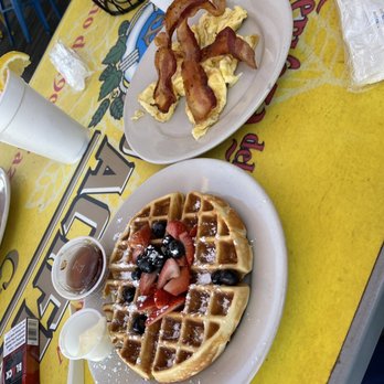 Dorado's - Good prices, and good food on the water.  What else could you ask for? - Seafood Near Me - Surfside Beach, Texas