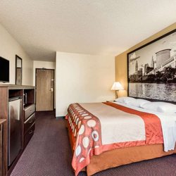 Super 8 by Wyndham Franklin/Middletown Area - Guest room