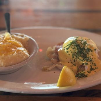Sliders Seaside Grill - Eggs Benedict with cheesy grits - Seafood Near Me - Fernandina Beach, Florida Sliders Seaside Grill - Eggs Benedict with cheesy grits - Seafood Near Me - Fernandina Beach, Florida