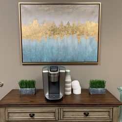 Kintsukuroi Counseling - Coffee, tea, water, snacks, and chocolate!