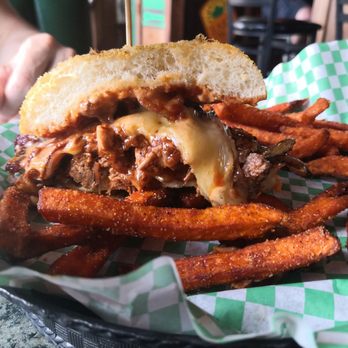 Waddell's Pub and Grill - Smokehouse burger and sweet potato fries - Pubs Near Me - Spokane, Washington