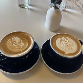 Two Hands - Flat white - Breakfast & Brunch Near Me - Franklin, Tennessee Two Hands - Flat white - Breakfast & Brunch Near Me - Franklin, Tennessee