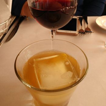 Cafe Santorini - Vermont Sour Cocktail & Pinot - Italian Near Me - Pasadena, California Cafe Santorini - Vermont Sour Cocktail & Pinot - Italian Near Me - Pasadena, California