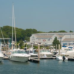 Safe Harbor Fiddler's Cove - Fiddler's Cove Marina