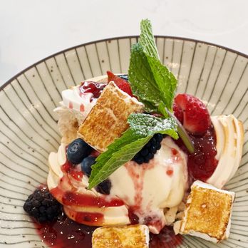 Fig & Ginger - Chef's dessert - Breakfast & Brunch Near Me - Honolulu, Hawaii Fig & Ginger - Chef's dessert - Breakfast & Brunch Near Me - Honolulu, Hawaii