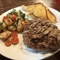 Quacker's Steakhouse - Chipped Sirloin, grilled vegetables in Texas toast