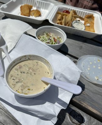 Woggy's Fish n Chips by null