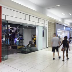 The Fashion Mall at Keystone