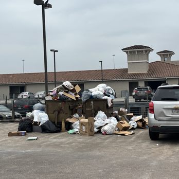 Santoro - 2 weeks out trash - Apartments Near Me - Houston, Texas Santoro - 2 weeks out trash - Apartments Near Me - Houston, Texas