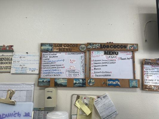 Panaderia y Pupuseria Los Cocos by null