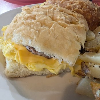 Red Barn Cafe - Sausage, Egg and Cheese Breakfast Slider - Breakfast & Brunch Near Me - Mount Vernon, Missouri