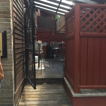 Phil's Bar & Grille - Patio - New American Near Me - Saugatuck, Michigan