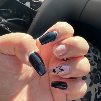 Nail's Heaven - Messed up nails!!!! - Nail Salons Near Me - Hemet, California