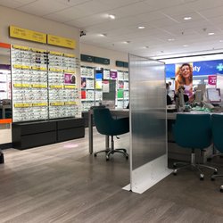Vision Express UK - Interior