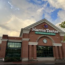 Harris Teeter - Entrance