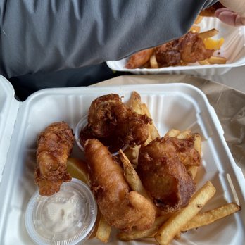 The Boat House - Fish 'n chips to go, delicious! - Fish & Chips Near Me - Bodega Bay, California The Boat House - Fish 'n chips to go, delicious! - Fish & Chips Near Me - Bodega Bay, California