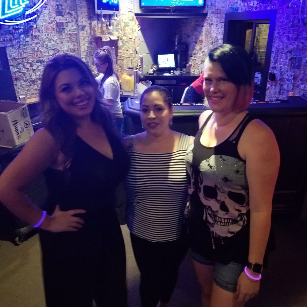 Edna's - Dive Bars Near Me - Oklahoma City, Oklahoma Edna's - Dive Bars Near Me - Oklahoma City, Oklahoma