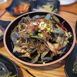 Soy sauce marinated raw crabs ( )