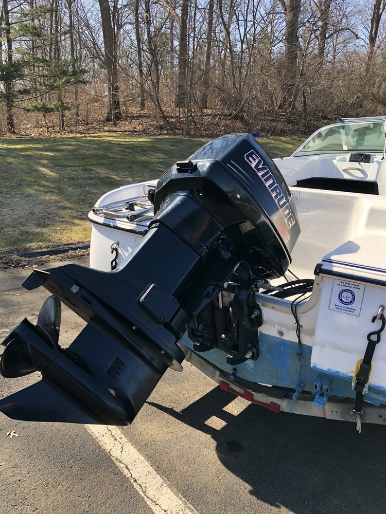 OUTBOARD EXCHANGE 364 Mago Point Way, Waterford, Connecticut Boat