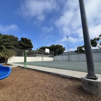 Pueblo Park - Basketball court - Parks Near Me - Torrance, California Pueblo Park - Basketball court - Parks Near Me - Torrance, California