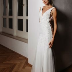 White Silhouette Brautmoden München - Fan Xia Design ''Triest''