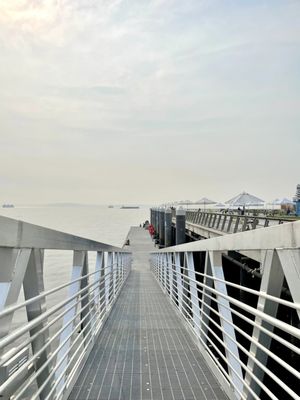 Pier 62 by null