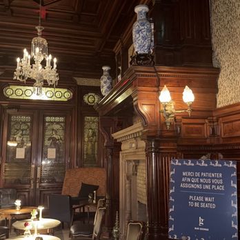 Bar George - British Near Me - Montreal, Quebec