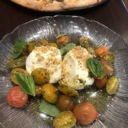 Appetizer : Burrata Caprese Appetizer : Burrata Caprese