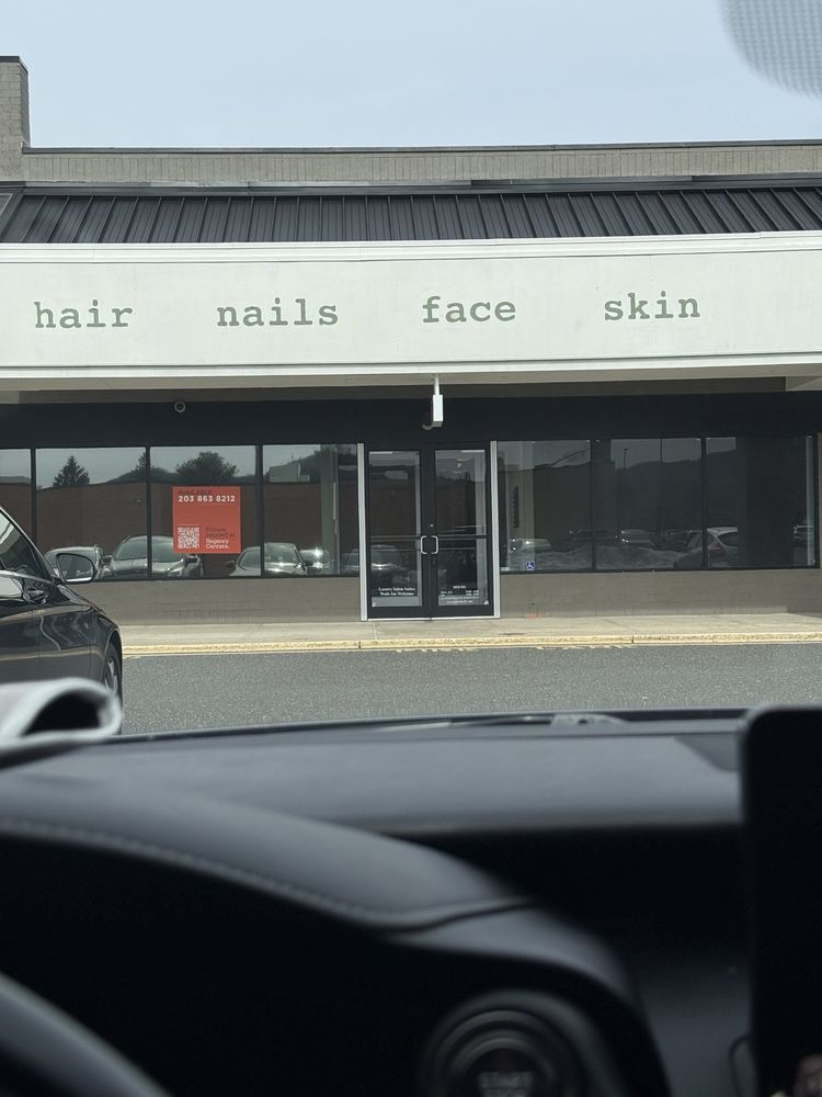 Salons by JC Danbury Logo