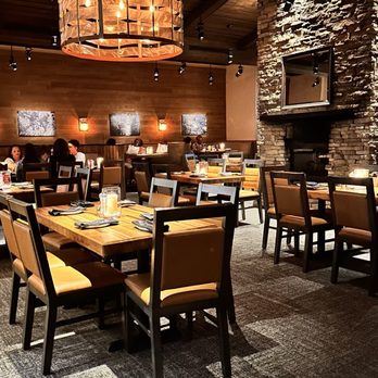 Stoney River - Sitting area, fireplace - Steakhouses Near Me - Atlanta, Georgia