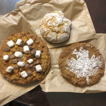 Maplewood Kitchen and Bar - Chocolate chip corn flake cookie, brown butter cookie & lemon cookie!  (YUMMMMMMMM) - Breakfast & Brunch Near Me - Cincinnati, Ohio