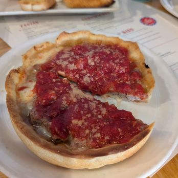 Lou Malnati's Pizzeria - Pizza Near Me - Evanston, Illinois Lou Malnati's Pizzeria - Pizza Near Me - Evanston, Illinois
