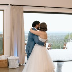 The Dress Whisperer - Bustle was perfect!!