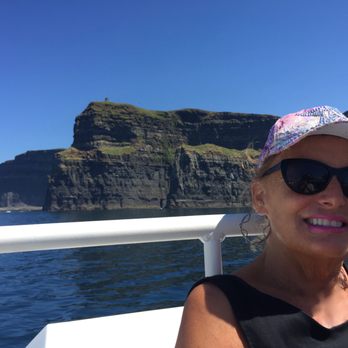 Hotel Doolin - Take a boat to the Cliffs of Moher - Hotels Near Me - Doolin, CE