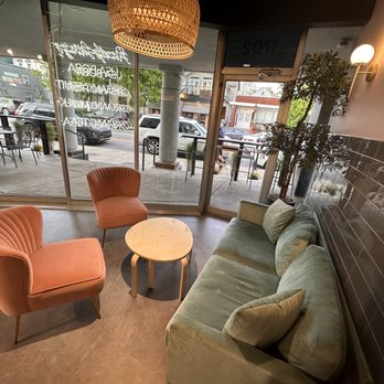 The Bep Teahouse - Plush seating - Bubble Tea Near Me - Louisville, Kentucky The Bep Teahouse - Plush seating - Bubble Tea Near Me - Louisville, Kentucky