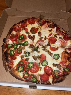 Q'S Artisan Pizza by null