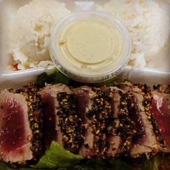 Fresh Catch - Seared Ahi...Bring your mouff piece cause this plate is broke da Mouff status! - Hawaiian Near Me - Kaneohe, Hawaii
