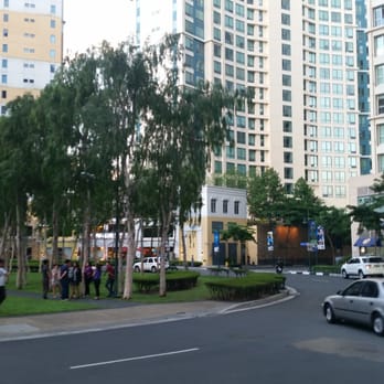 Burgos Circle - Parks Near Me - Taguig, NCR