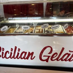 Cannoli bar