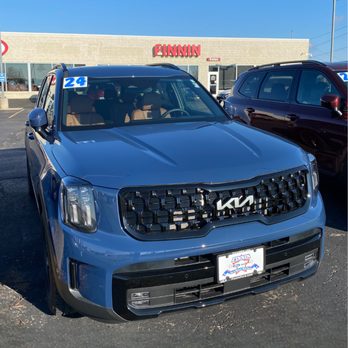 Finnin Kia - 2024 Telluride - Car Dealers Near Me - Dubuque, Iowa