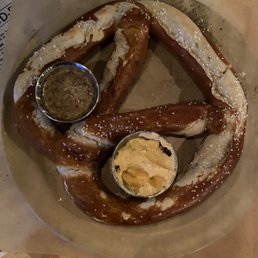Pub pretzel