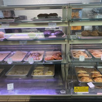 Martino’s Bakery - Bakeries Near Me - Burbank, California Martino’s Bakery - Bakeries Near Me - Burbank, California
