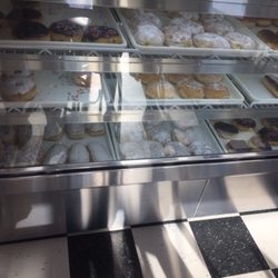 Rock'n Roosters Donuts - Not a huge selection